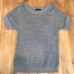 Short sleeve sweater